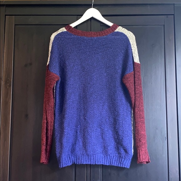 Lush Colour Block Sweater - Picture 2 of 4